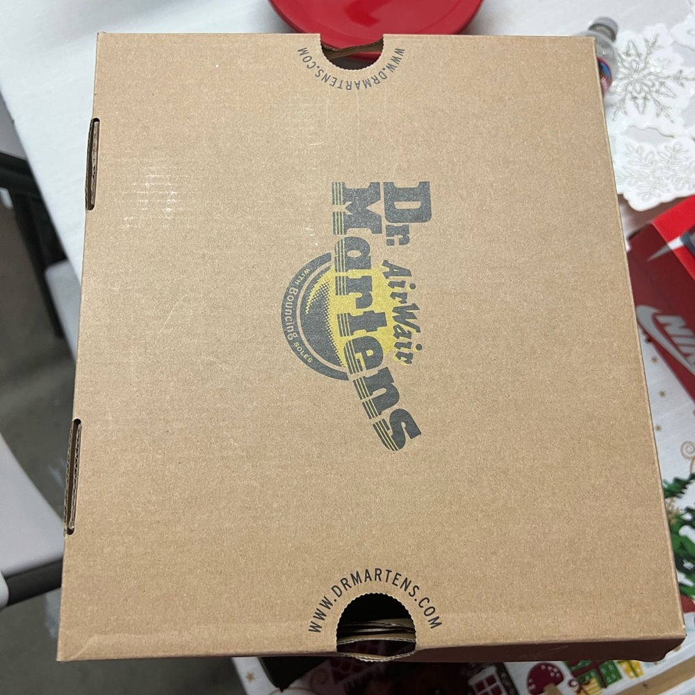 Dr martens girls shoe - Picture 7 of 8